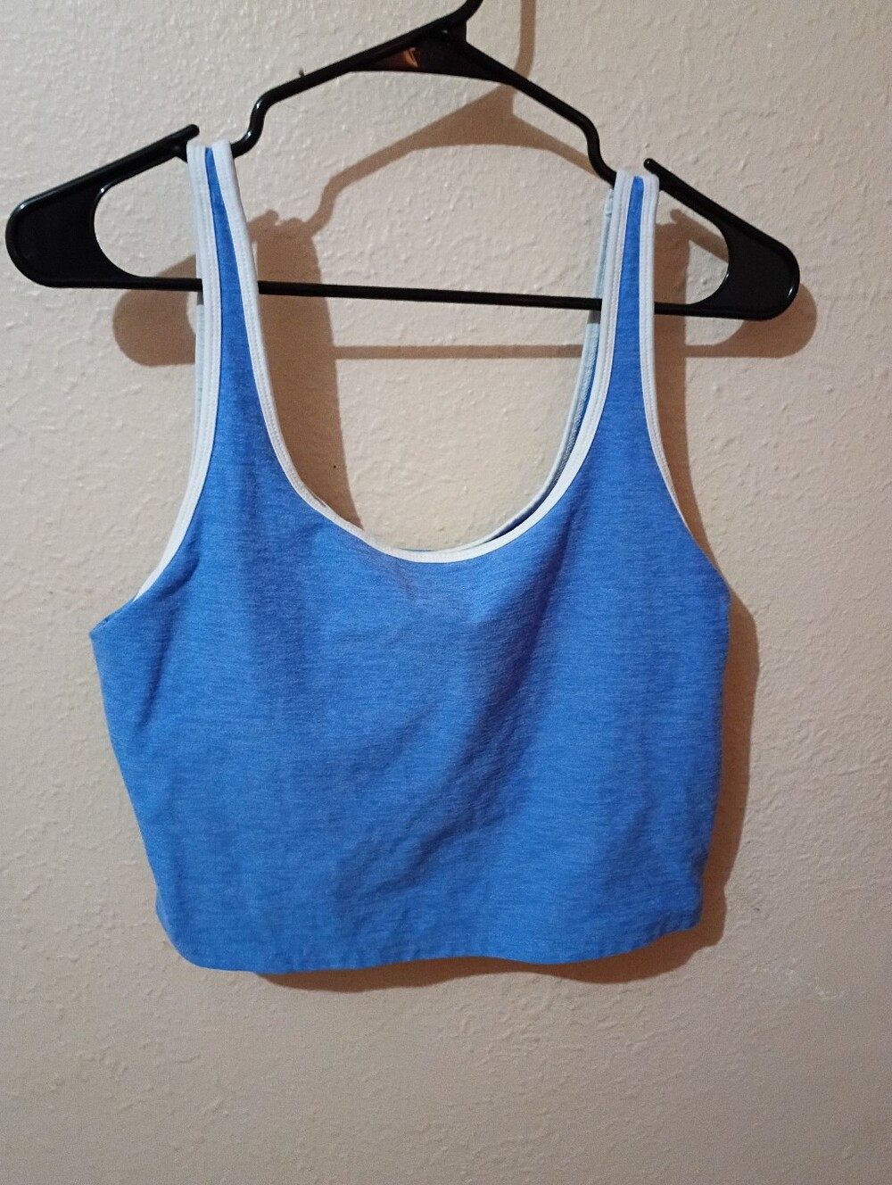 🌞 7 for $12 Athletic Works Size Large Blue Cropped Tank w/ Padded Cups